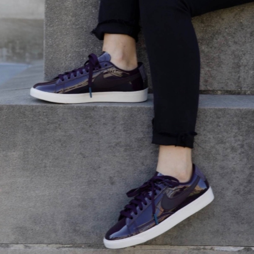 NIKE LOW BLAZER